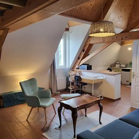 Apartament Charme & Confort, Dernier Etage Au 2eme *
